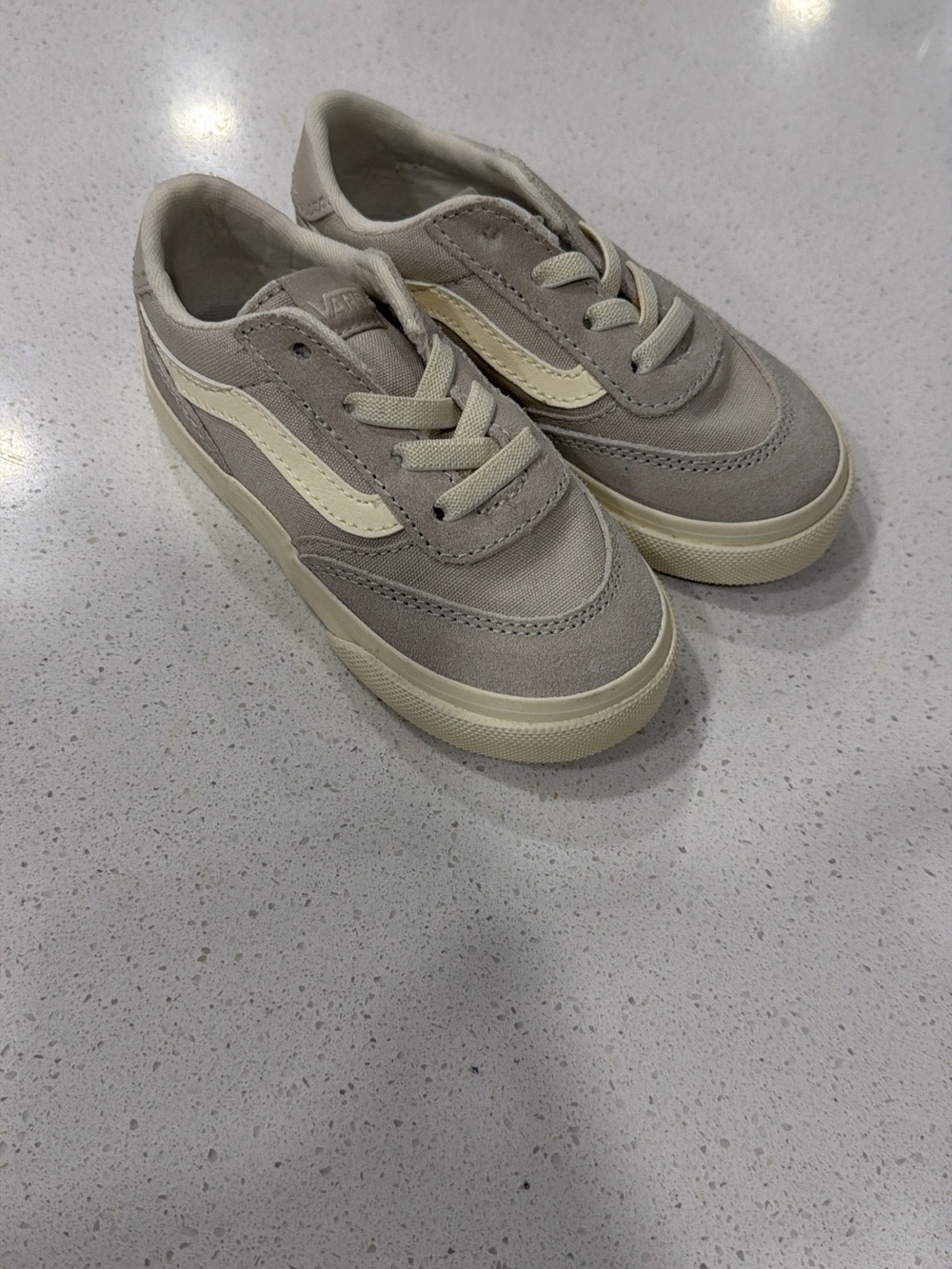 Vans Kids Old Skool Sneakers - Beige and Cream